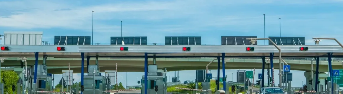 Péage sur autoroute en france.